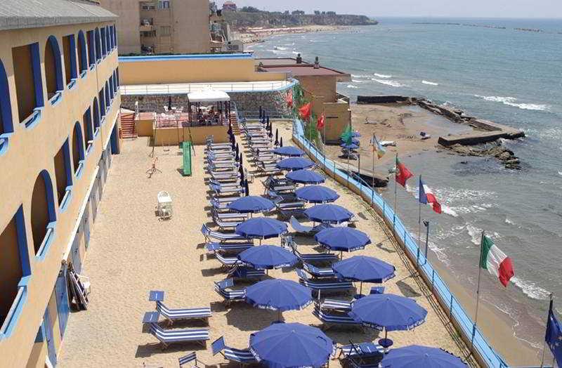 Grand Hotel Dei Cesari Dependance Anzio Exterior foto