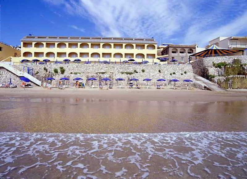 Grand Hotel Dei Cesari Dependance Anzio Exterior foto